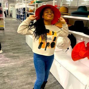 Meet your Posher, Danica